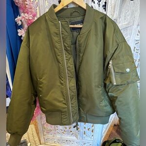 Fabletics Oversized Bomber Jacket BRAND NEW! NEVER WORN! PERFECT CONDITION!